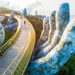 Danang. Golden Bridge "Hands of God"