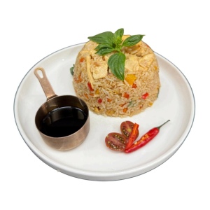 Thai fried rice with chicken