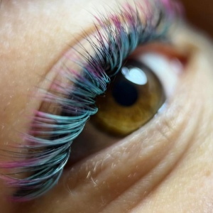Colored eyelash extensions "Depth"