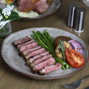 New York Strip Steak ~300g