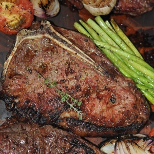 Dry-Aged Bone-In NY Strip ~500g