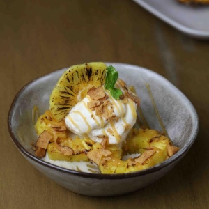 Grilled Pineapple with Coconut Ice Cream